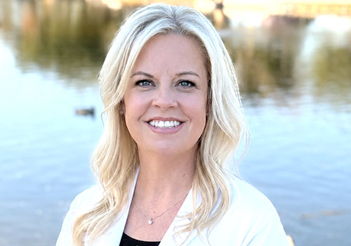 LORÉN MACDONALD, FNP-C